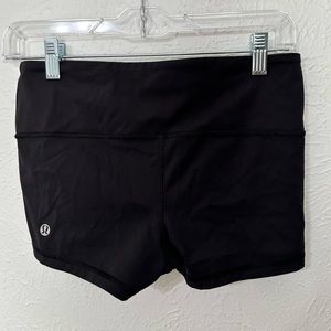 Lulu lemon black booty shorts